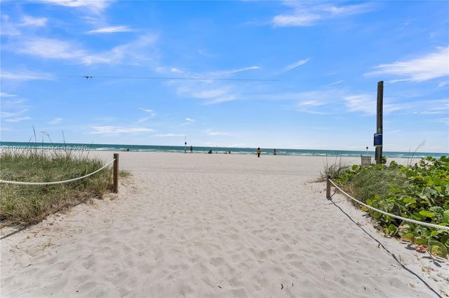 2457 Collins Ave 201, Miami Beach, FL 33140