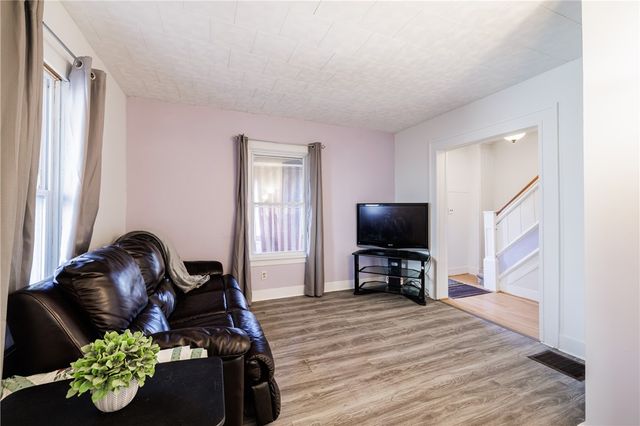 212 East Maple Avenue, East Rochester, NY 14445
