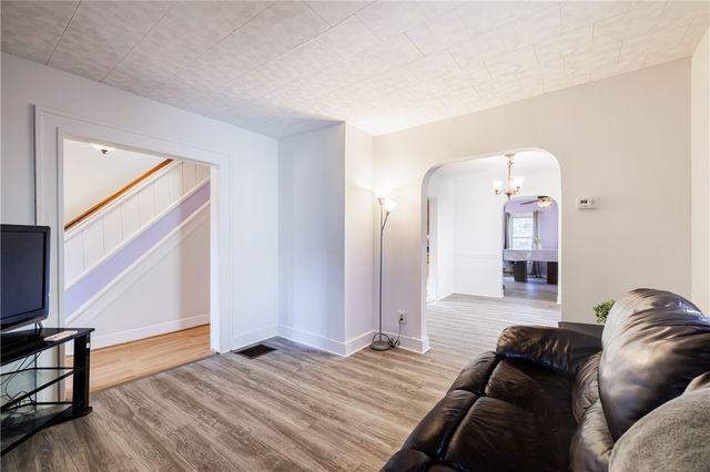 212 East Maple Avenue, East Rochester, NY 14445