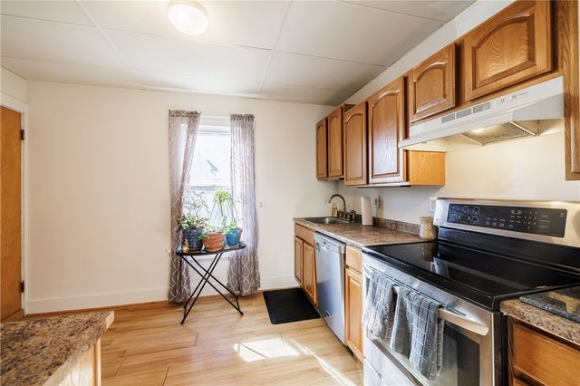 212 East Maple Avenue, East Rochester, NY 14445