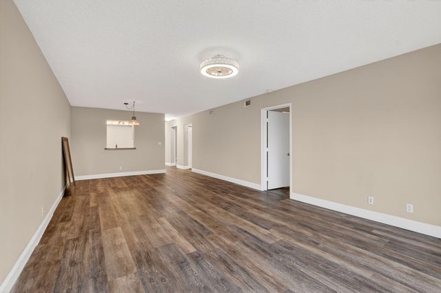 18900 Haywood Terrace 6, Boca Raton, FL 33496