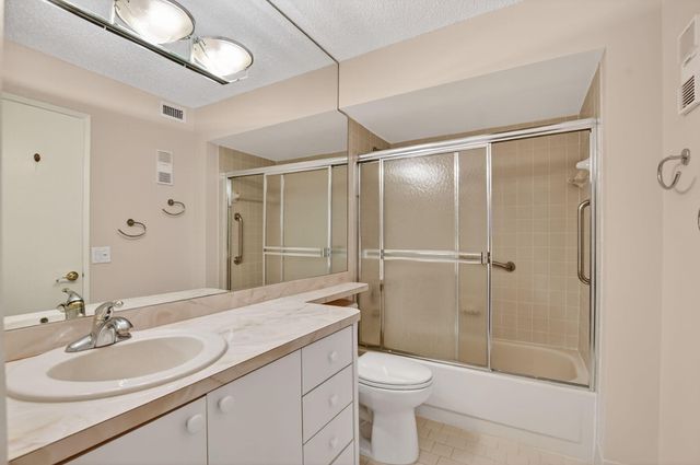 18900 Haywood Terrace 6, Boca Raton, FL 33496