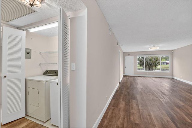 18900 Haywood Terrace 6, Boca Raton, FL 33496