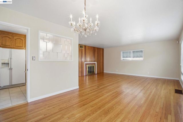 930 Castle St, San Leandro, CA 94578