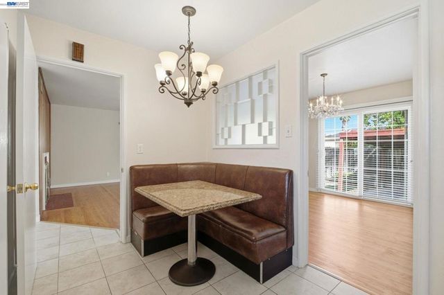 930 Castle St, San Leandro, CA 94578