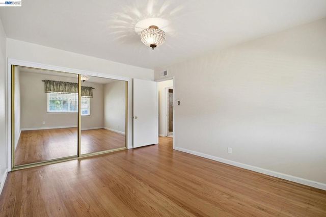 930 Castle St, San Leandro, CA 94578