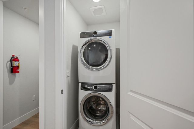 1053 Caspian Pink Ter, Davis, CA 95616