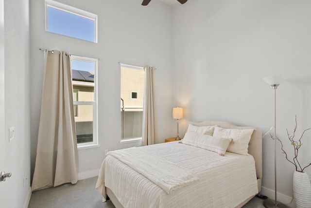 1053 Caspian Pink Ter, Davis, CA 95616