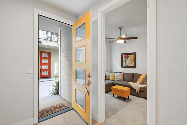 1053 Caspian Pink Ter, Davis, CA 95616