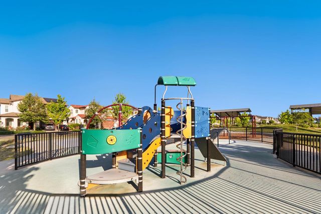 1053 Caspian Pink Ter, Davis, CA 95616