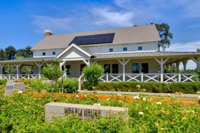 1053 Caspian Pink Ter, Davis, CA 95616