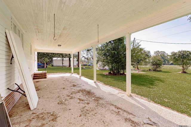 6391 La Hwy 412, Slaughter, LA 70777