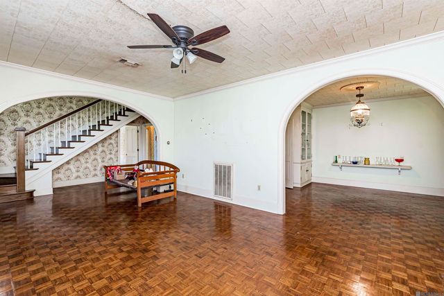 6391 La Hwy 412, Slaughter, LA 70777