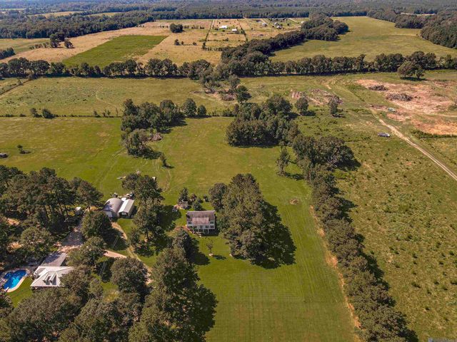 6391 La Hwy 412, Slaughter, LA 70777