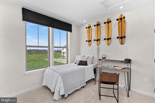 2461 MYSTIC MAROON TER, Ashburn, VA 20147