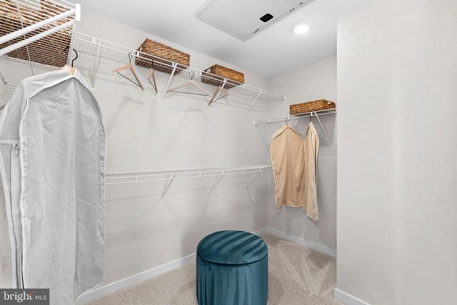 2461 MYSTIC MAROON TER, Ashburn, VA 20147