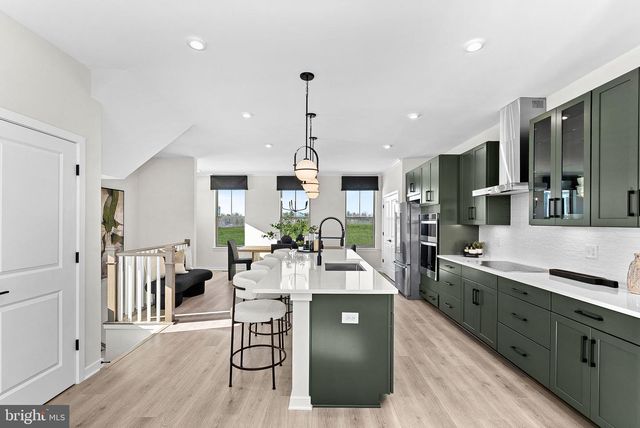 2461 MYSTIC MAROON TER, Ashburn, VA 20147