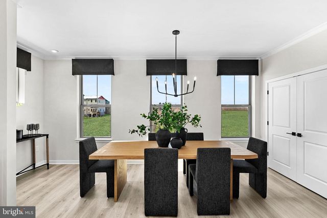 2461 MYSTIC MAROON TER, Ashburn, VA 20147