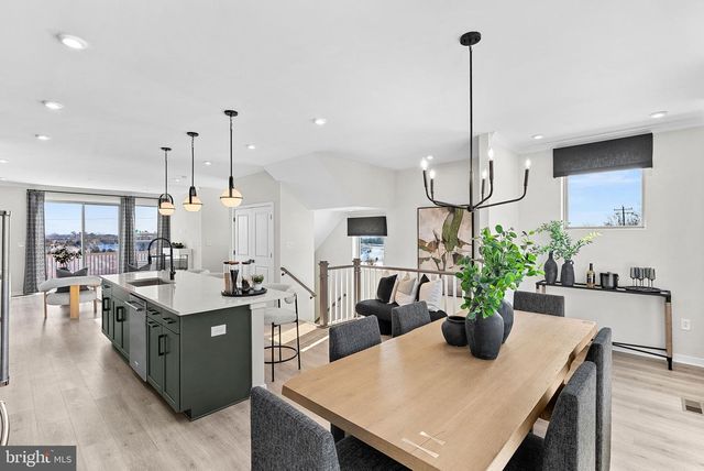 2461 MYSTIC MAROON TER, Ashburn, VA 20147