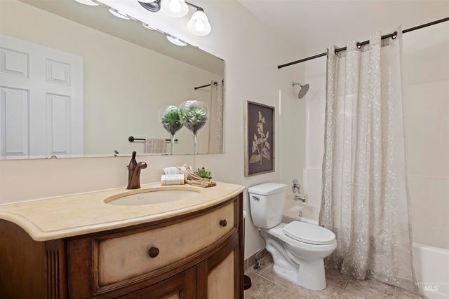 1907 E Pineridge Drive, Boise, ID 83716