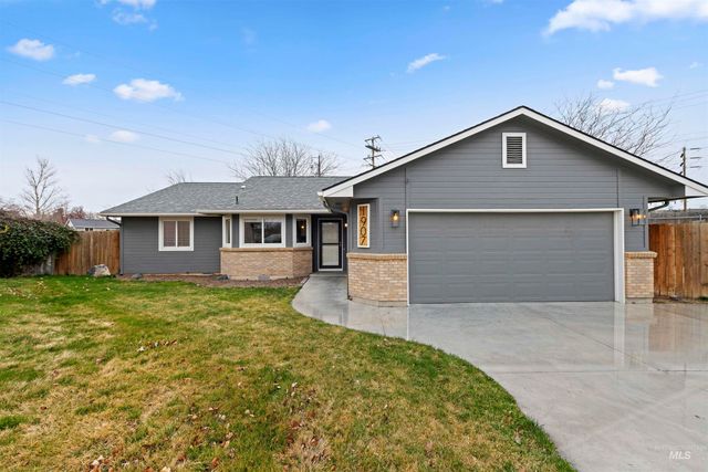 1907 E Pineridge Drive, Boise, ID 83716