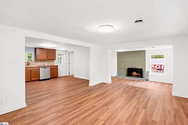 33 Golden Lane, Piedmont, SC 29673