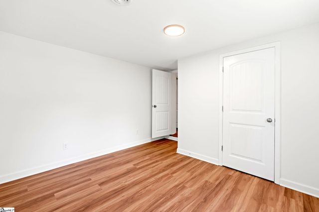 33 Golden Lane, Piedmont, SC 29673