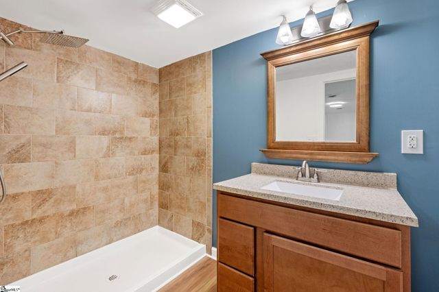 33 Golden Lane, Piedmont, SC 29673