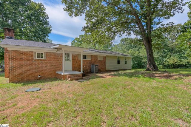 33 Golden Lane, Piedmont, SC 29673