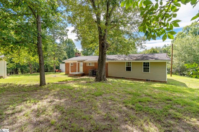 33 Golden Lane, Piedmont, SC 29673