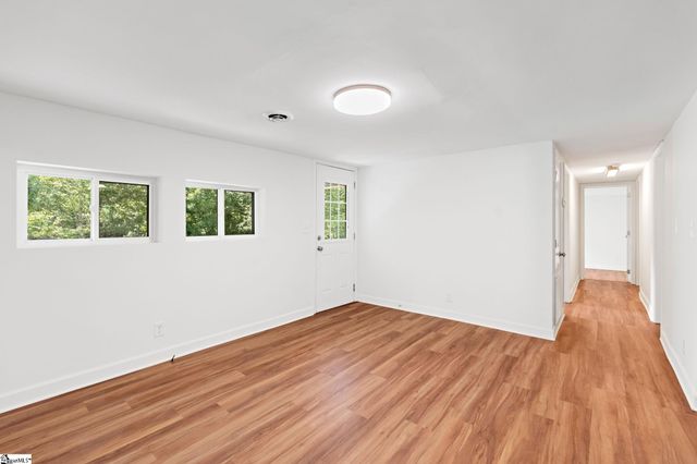 33 Golden Lane, Piedmont, SC 29673
