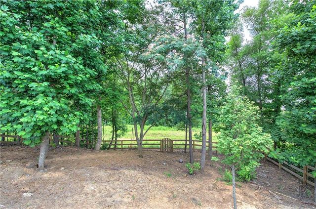 286 Belmont Drive, Cartersville, GA 30120