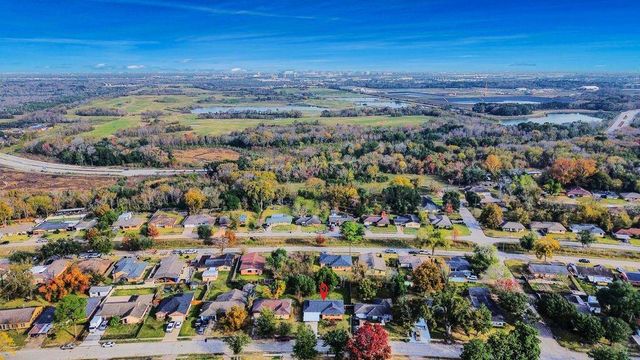 2914 Dragonwick Drive, Houston, TX 77045