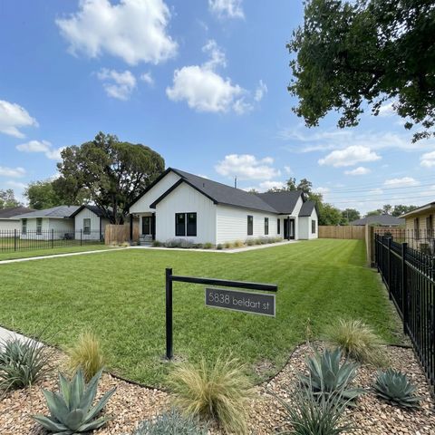 5838 Beldart Street A, Houston, TX 77033