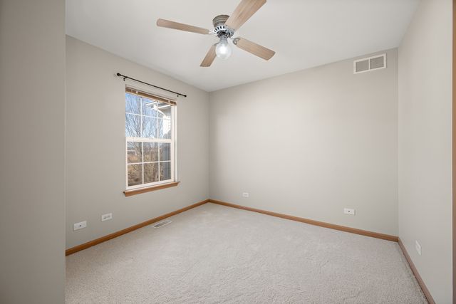 1526 Grand Drive 5, Dekalb, IL 60115