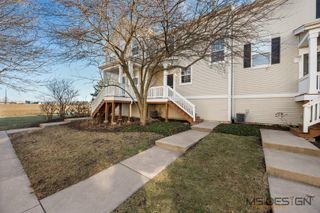 1526 Grand Drive 5, Dekalb, IL 60115