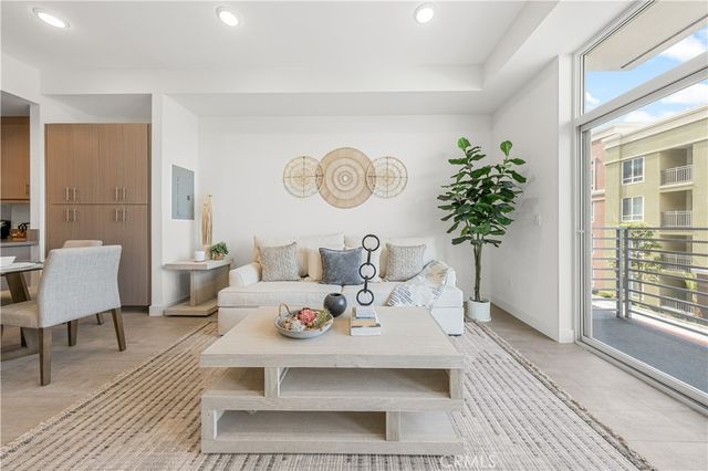 168 S Monterey Street 205, Alhambra, CA 91801