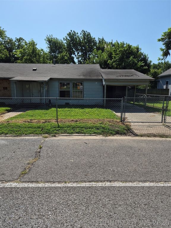 503 N Broadway, Checotah, OK 74426