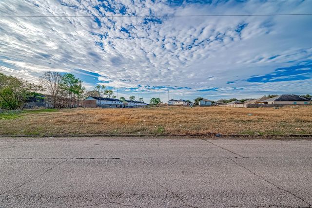 7403 Chasewood Drive, Houston, TX 77085