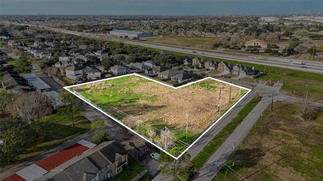 7403 Chasewood Drive, Houston, TX 77085