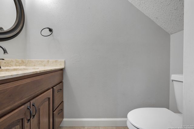 8802 Boise Hills Dr, San Antonio, TX 78250