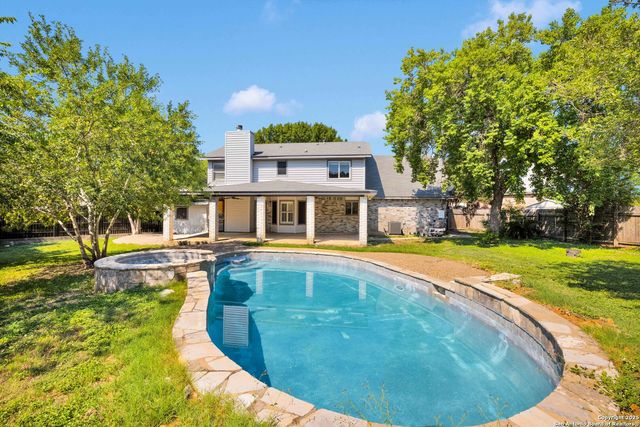 8802 Boise Hills Dr, San Antonio, TX 78250
