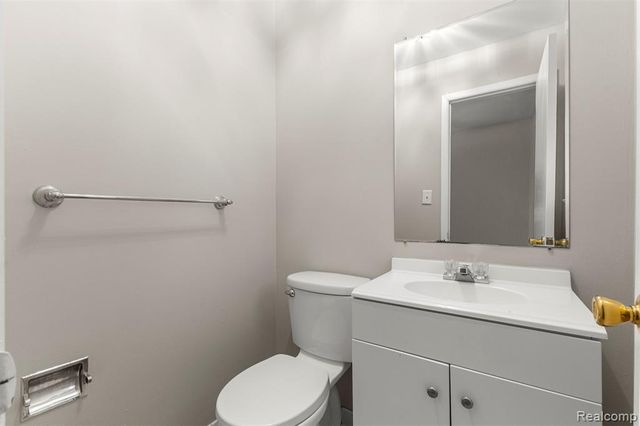 26305 W 7 Mile Road 101, Redford, MI 48240