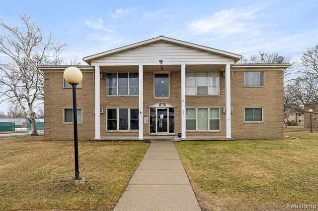 26305 W 7 Mile Road 101, Redford, MI 48240