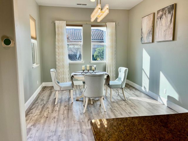 2845 E Goshen, Fresno, CA 93720