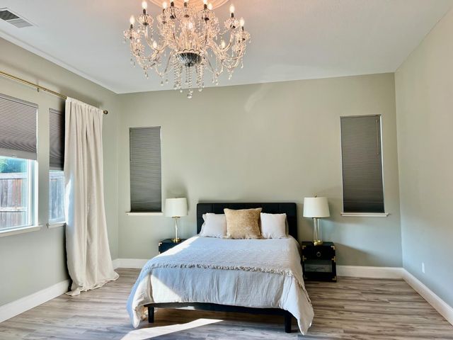 2845 E Goshen, Fresno, CA 93720