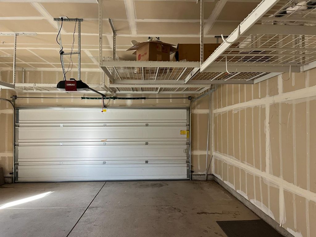 Image 39 of property listing at 2845 E Goshen, Fresno, CA 93720