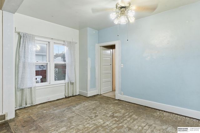 7916 N 30th Street, Omaha, NE 68122