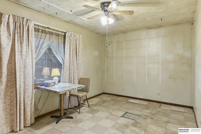 7916 N 30th Street, Omaha, NE 68122