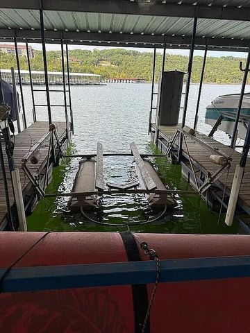 902 Rocky Shore Terrace, Kimberling City, MO 65686